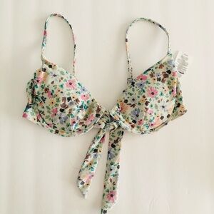 O’Neill Shiny Floral Bikini Top